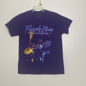 The Prince Estate Official and Approved Purple Rain TvShirt Size M